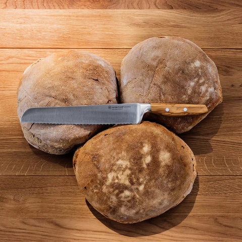 Wüsthof Amici Double-Serrated Bread Knife, 9"