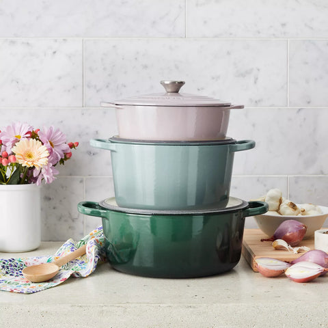 Le Creuset Signature Round Dutch Oven, 5.5 Qt.