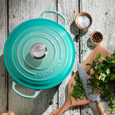 Le Creuset Signature Round Dutch Oven, 7.25 qt.
